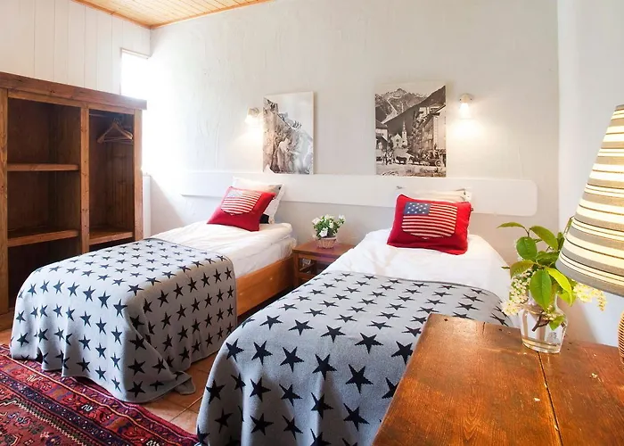 La Chaumiere Mountain Hotel 2*