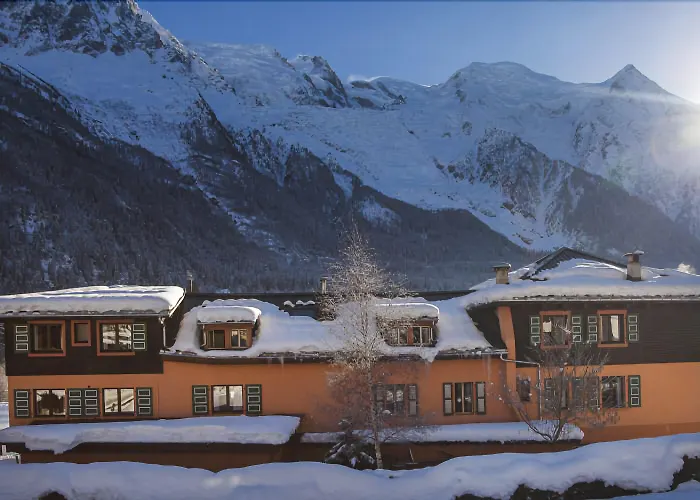 La Chaumiere Mountain Hotel 2*